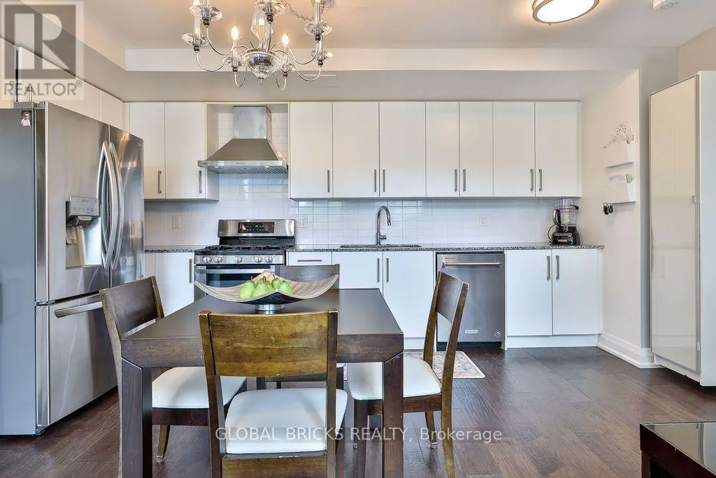 #38 - 1870 ALTONA ROAD
