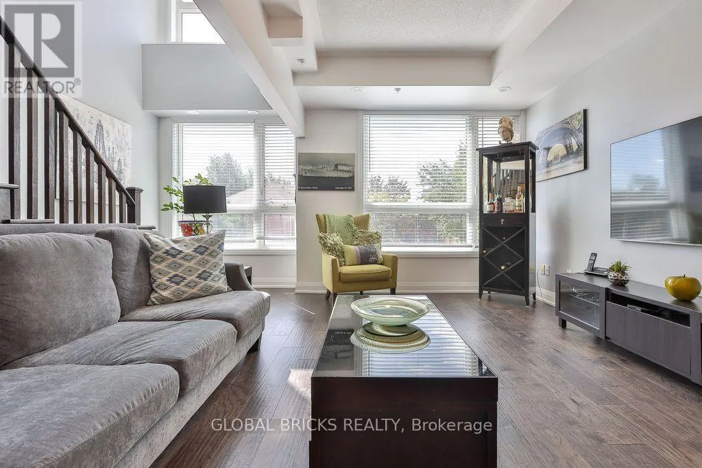 #38 - 1870 ALTONA ROAD
