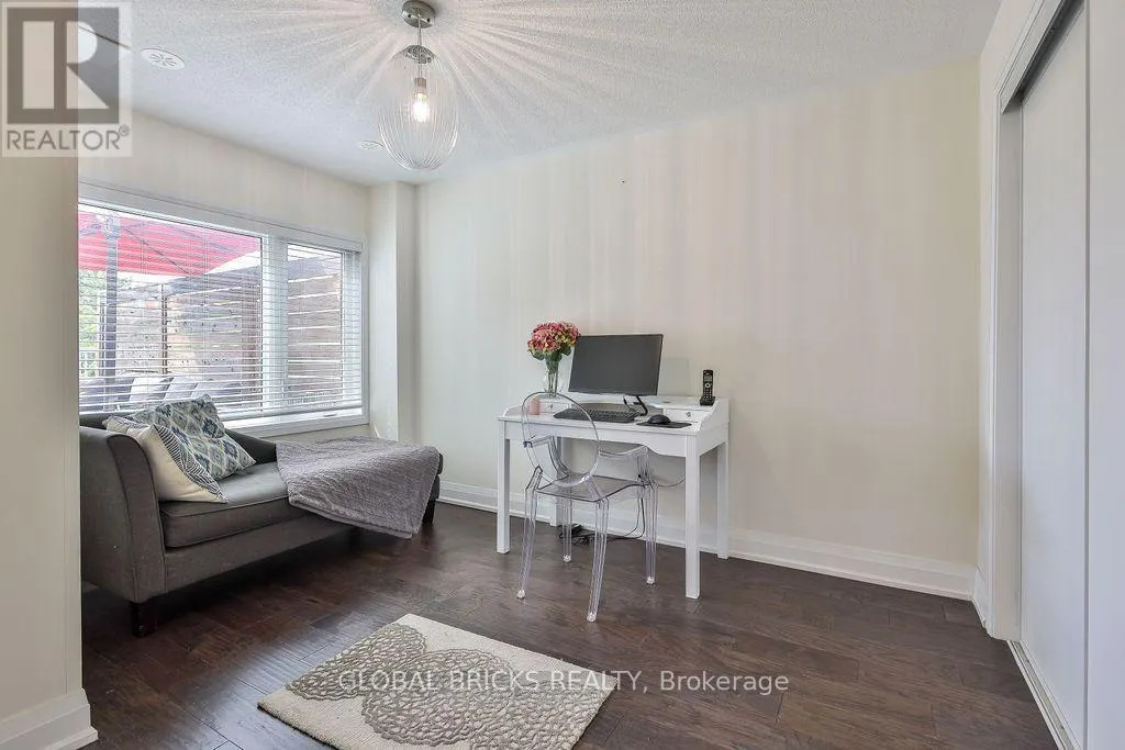 #38 - 1870 ALTONA ROAD