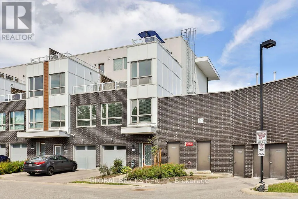 #38 - 1870 ALTONA ROAD