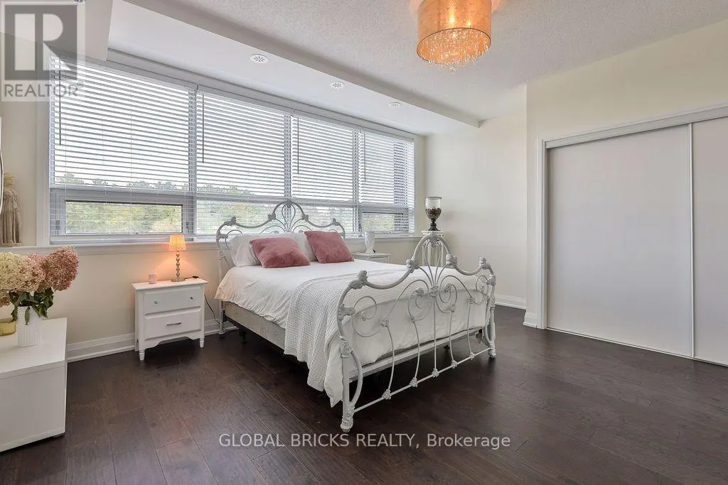#38 - 1870 ALTONA ROAD