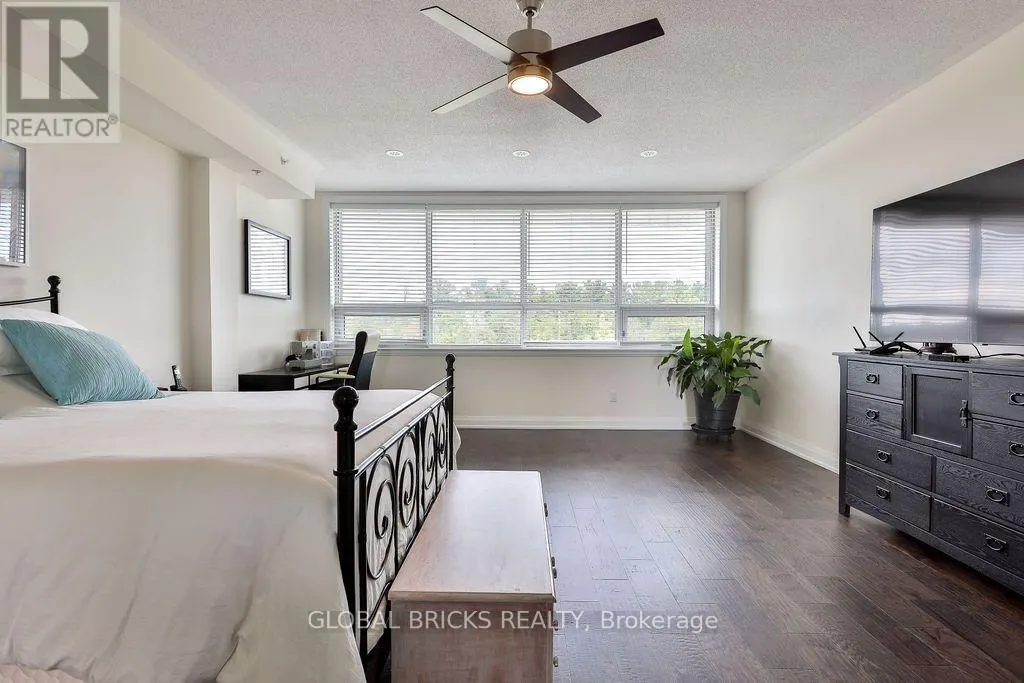 #38 - 1870 ALTONA ROAD