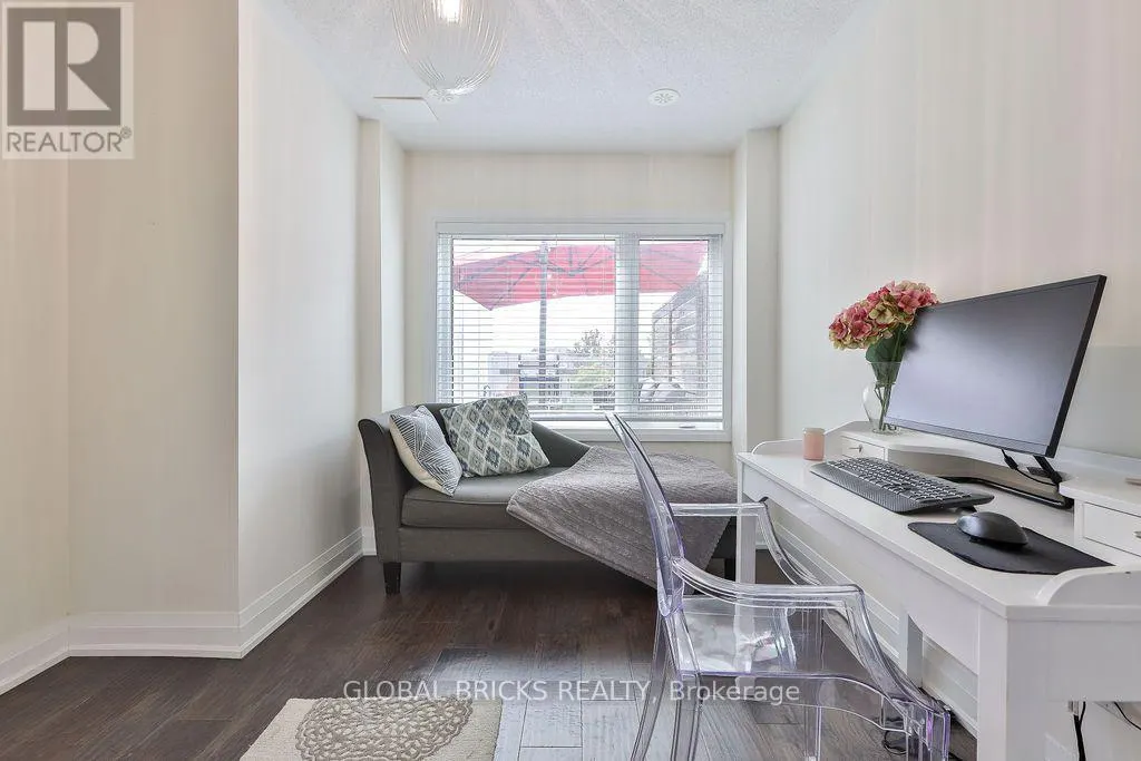 #38 - 1870 ALTONA ROAD