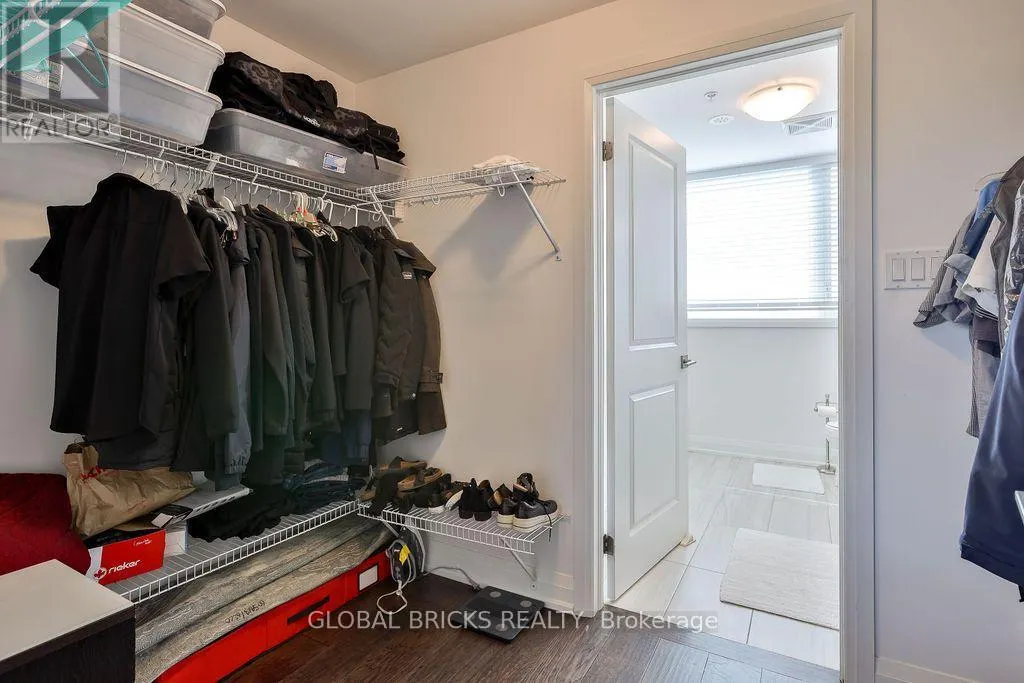 #38 - 1870 ALTONA ROAD