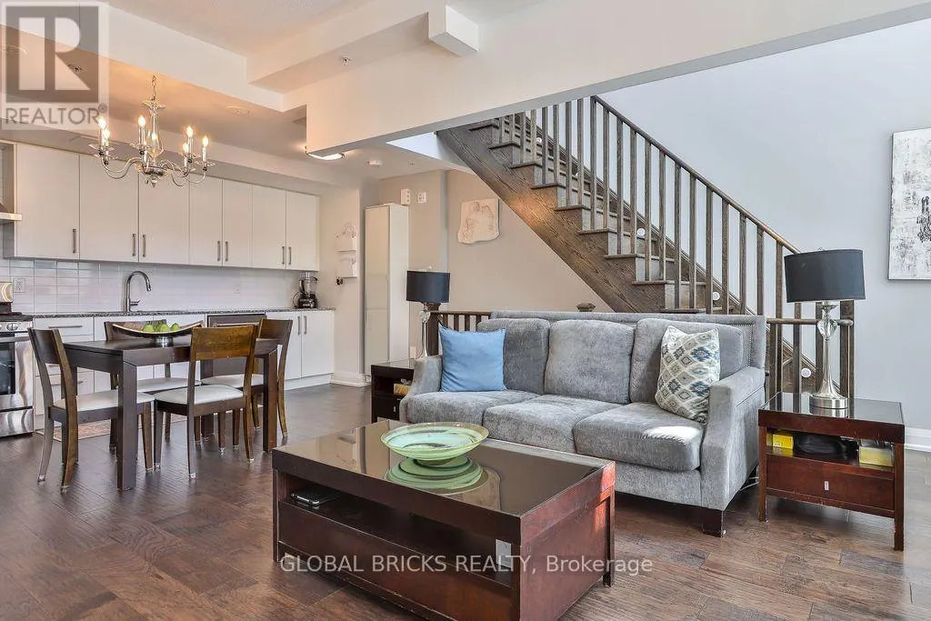 #38 - 1870 ALTONA ROAD