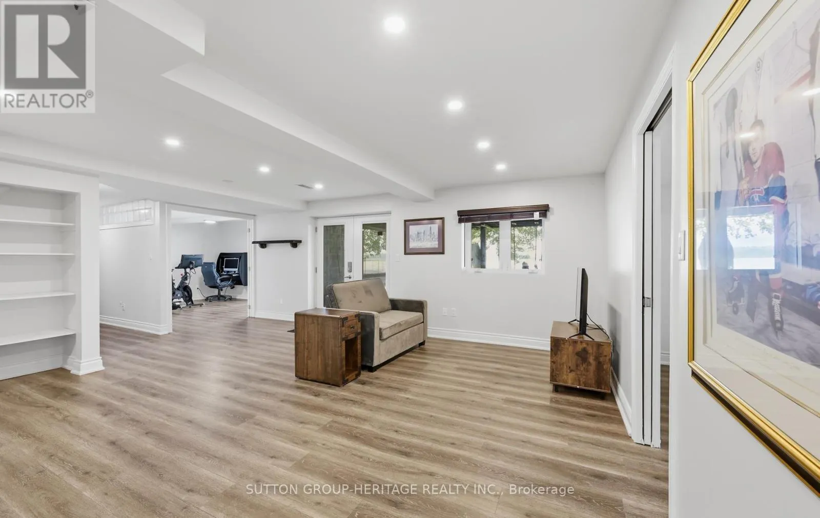62 LAKESIDE BEACH ROAD