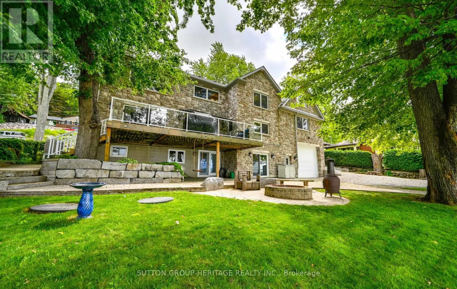 62 LAKESIDE BEACH ROAD