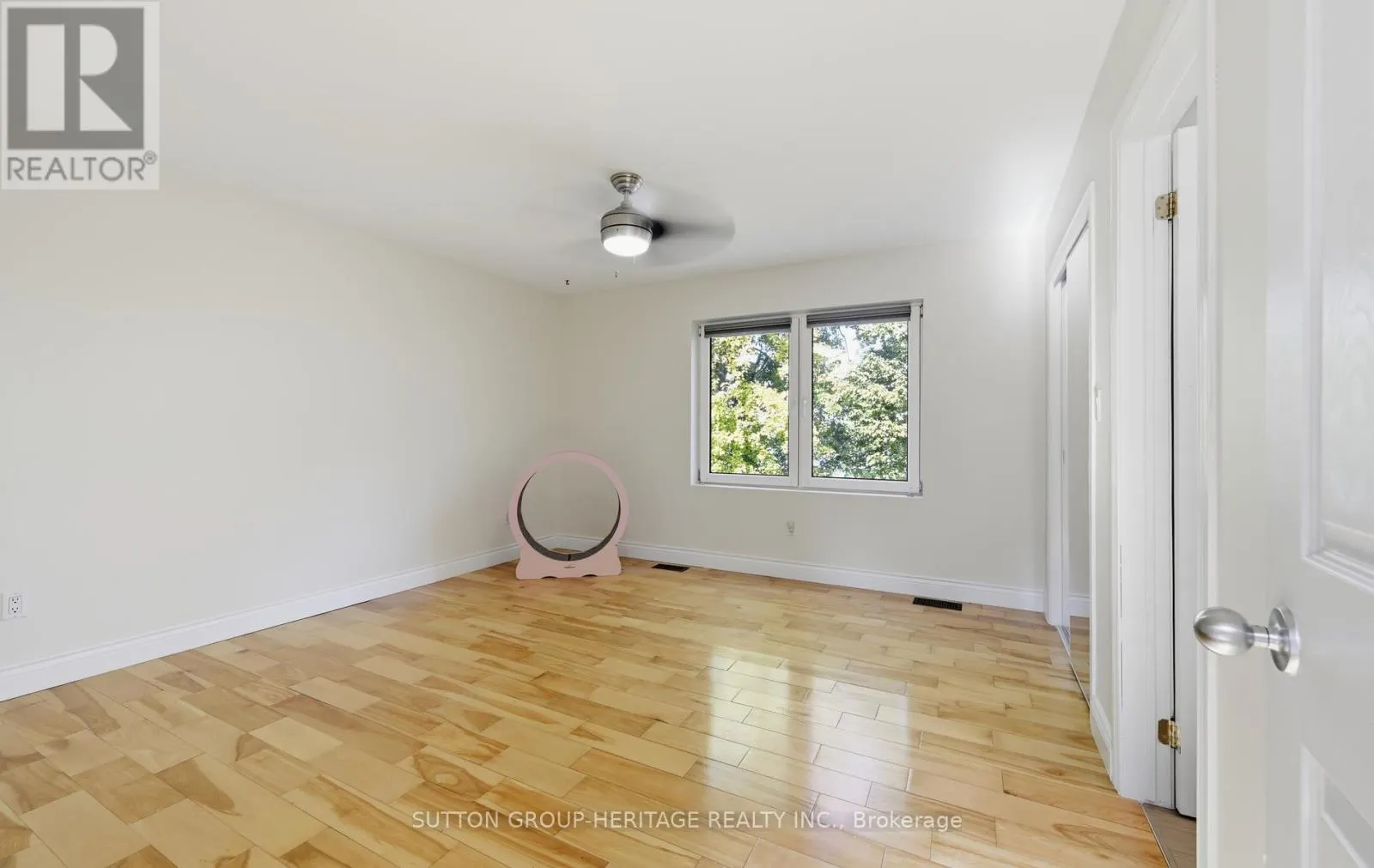 62 LAKESIDE BEACH ROAD