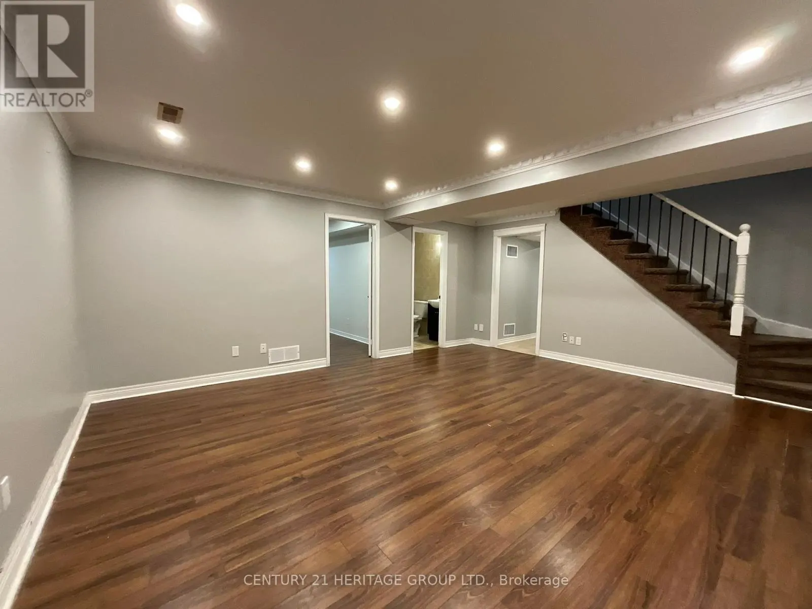 305 SANDRINGHAM DRIVE