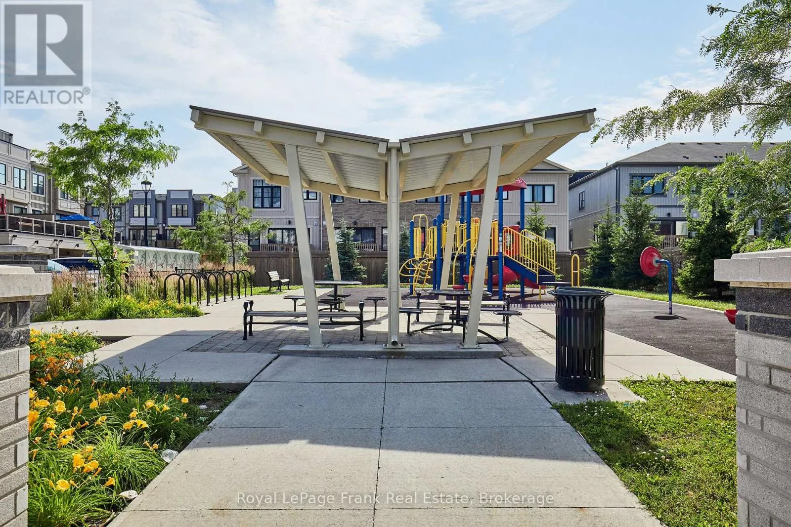 26 CLARINGTON BOULEVARD