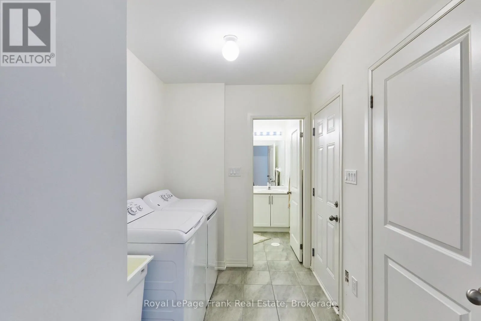 26 CLARINGTON BOULEVARD