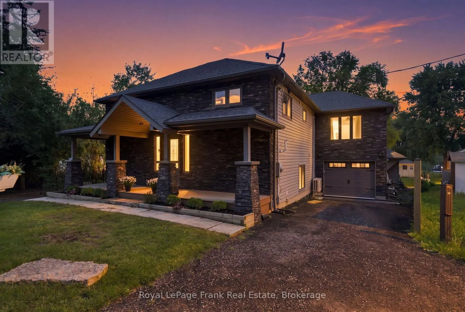526 VIEW LAKE ROAD