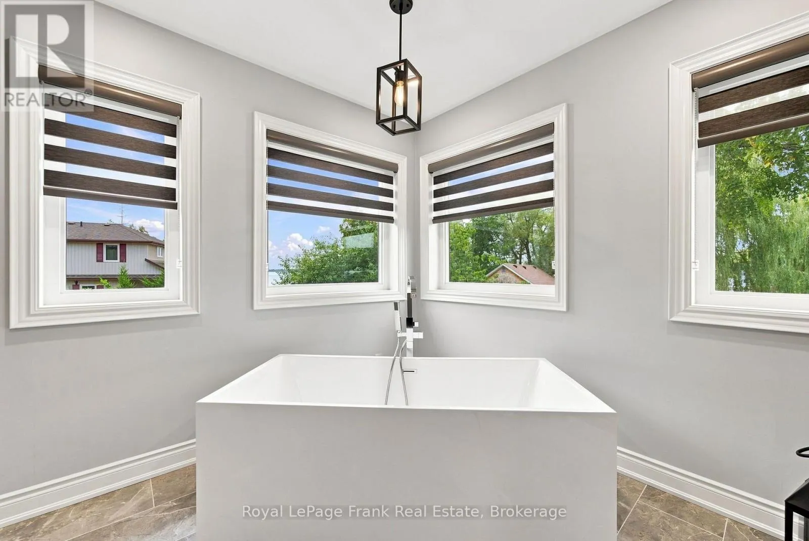 526 VIEW LAKE ROAD