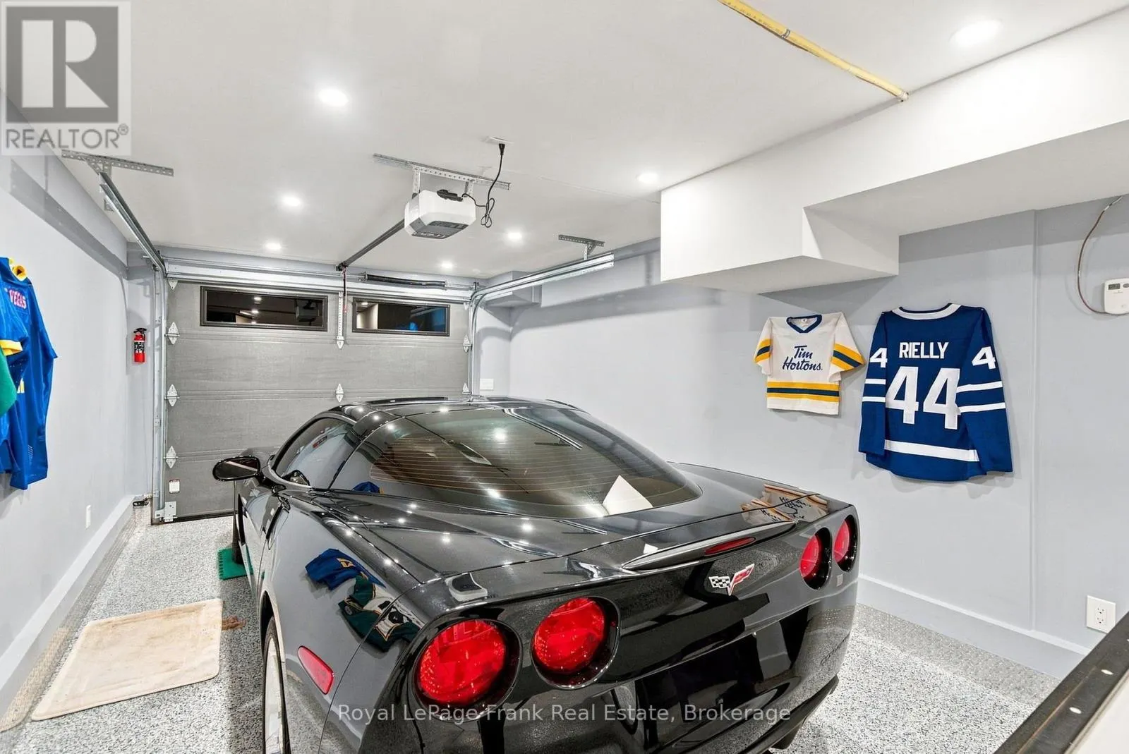 526 VIEW LAKE ROAD