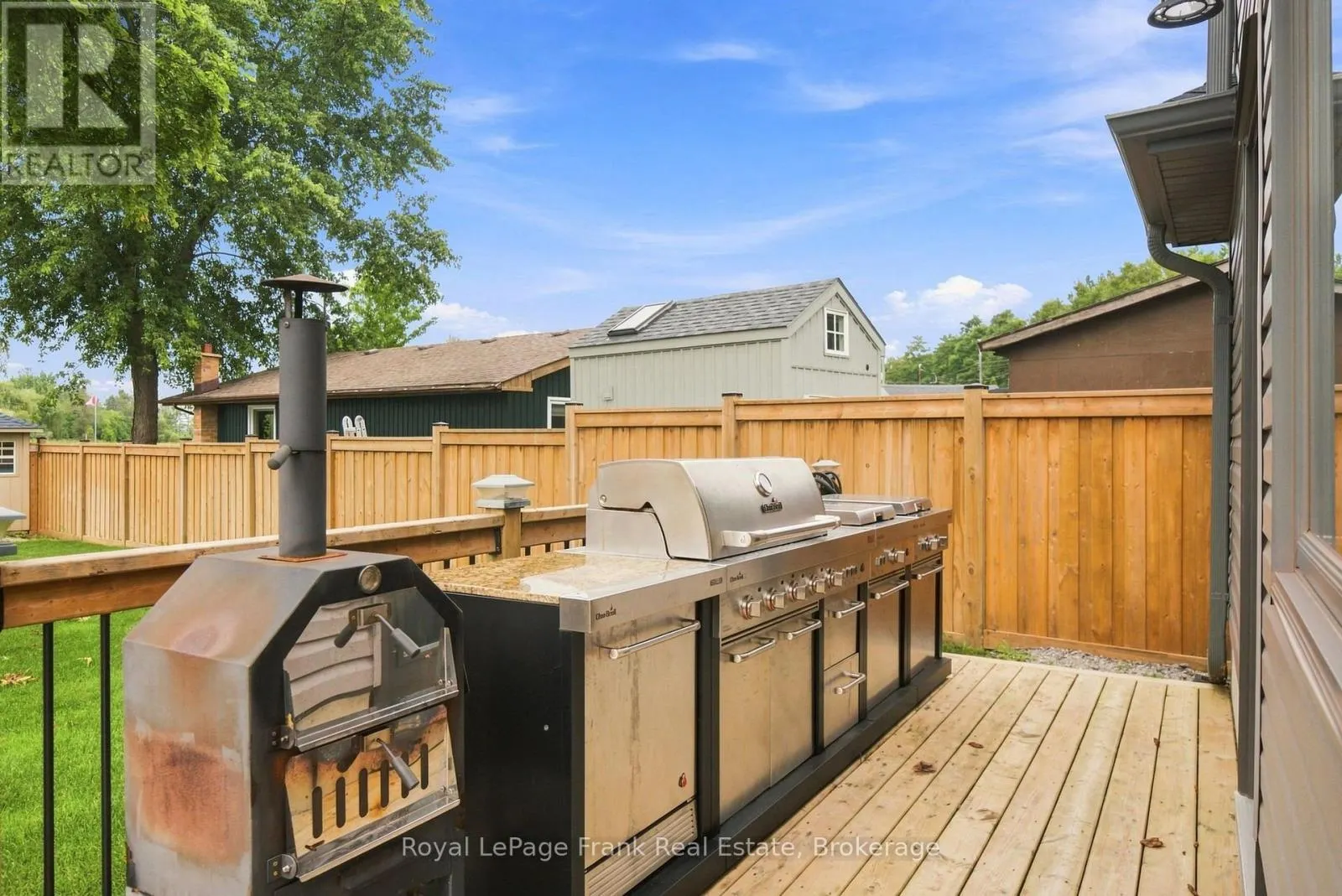 526 VIEW LAKE ROAD
