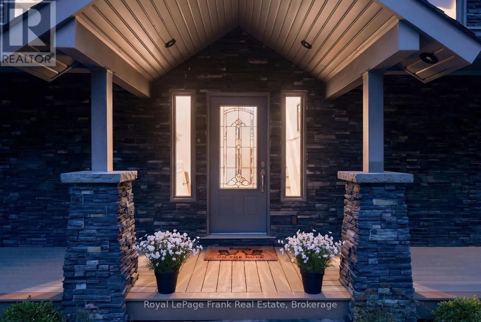 526 VIEW LAKE ROAD