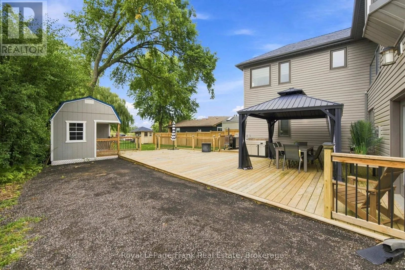 526 VIEW LAKE ROAD