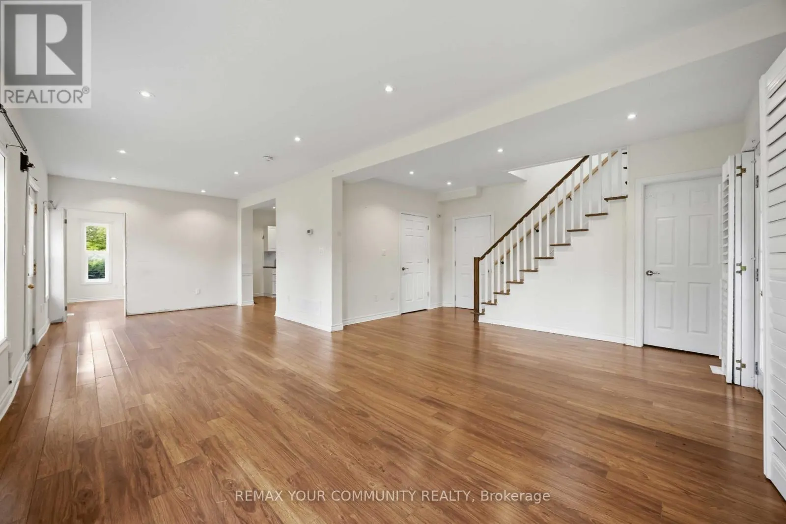 4973 OLD BROCK ROAD