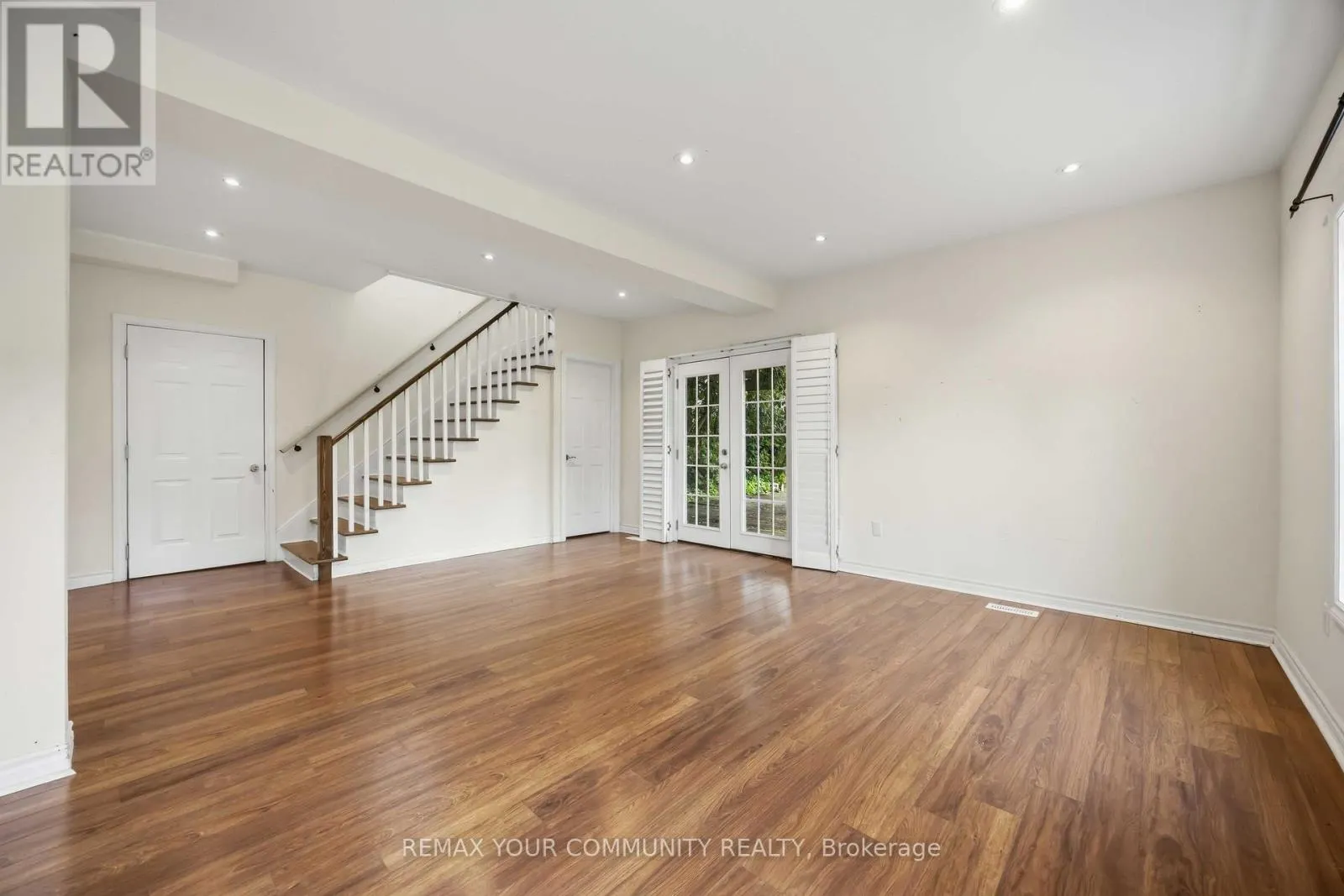 4973 OLD BROCK ROAD
