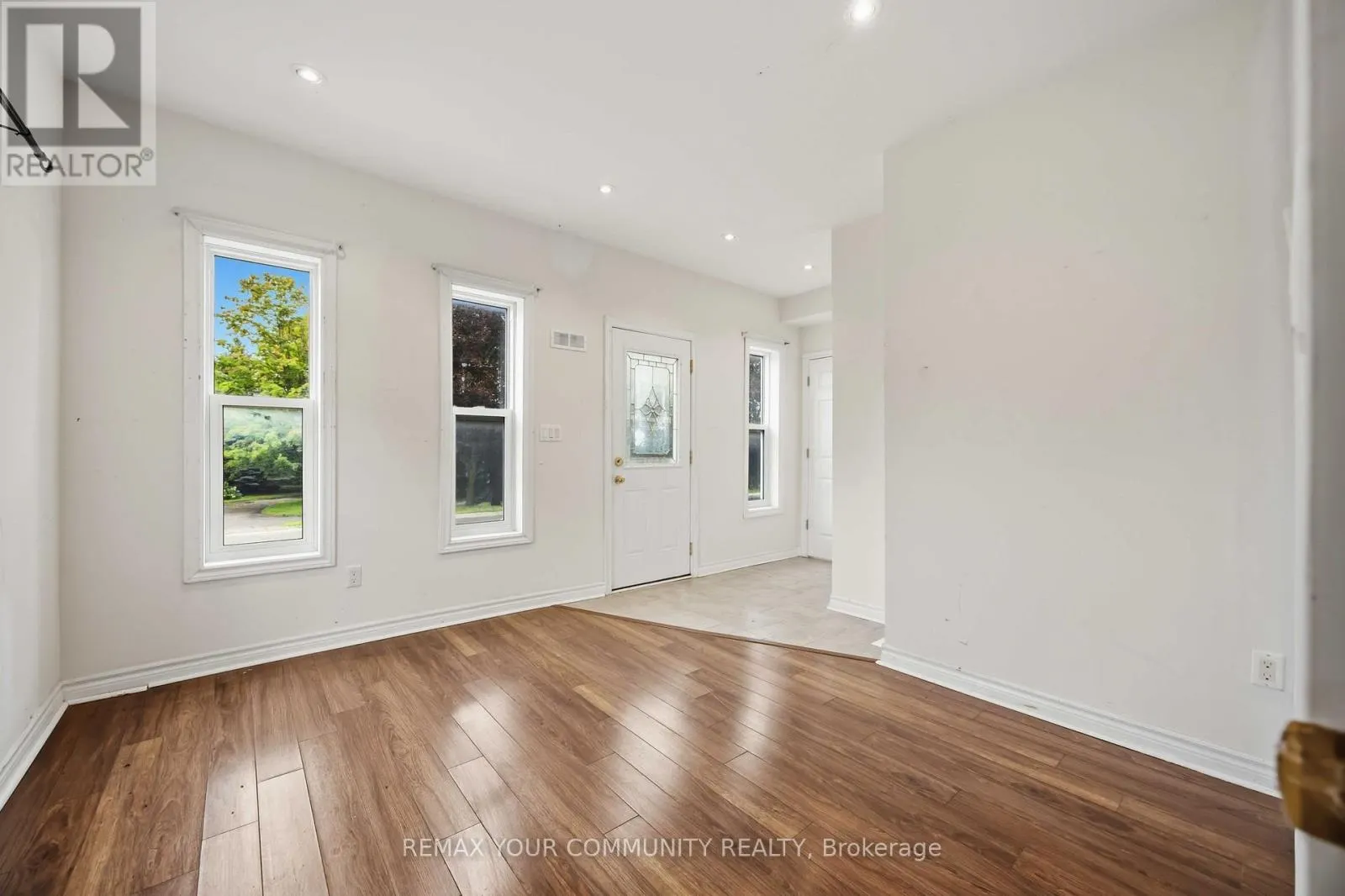4973 OLD BROCK ROAD