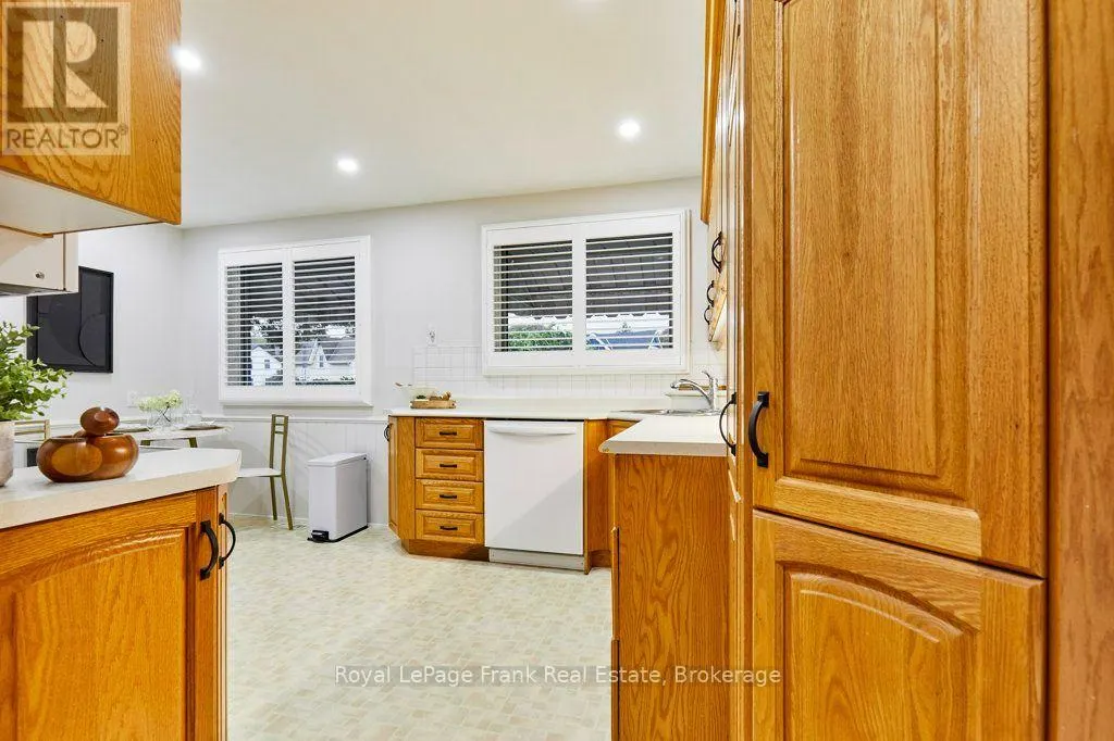 15111 SIMCOE STREET