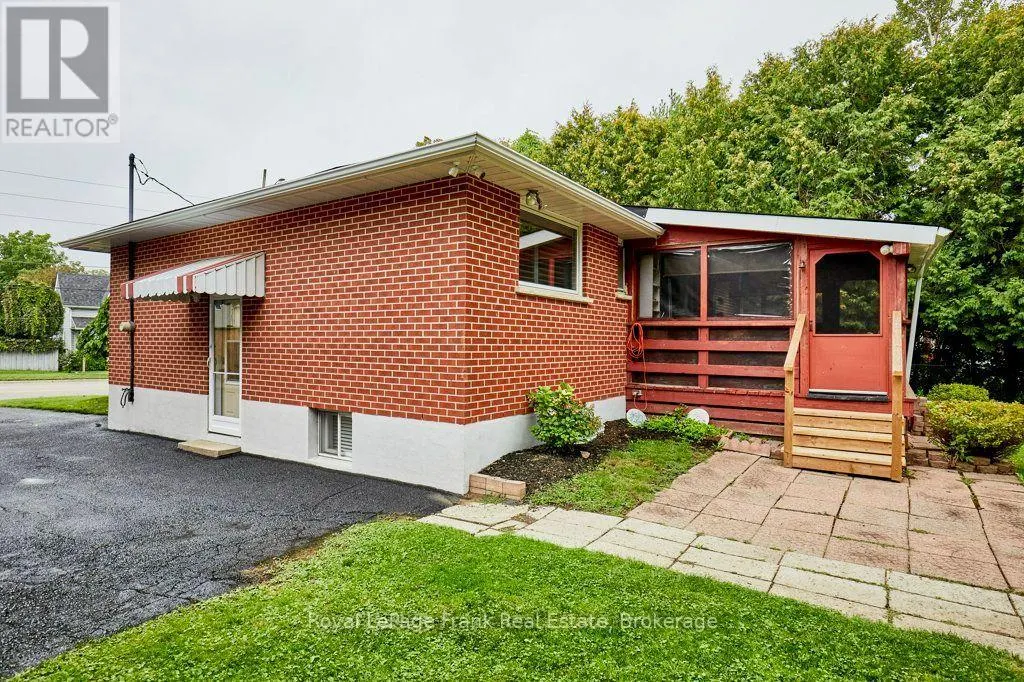 15111 SIMCOE STREET