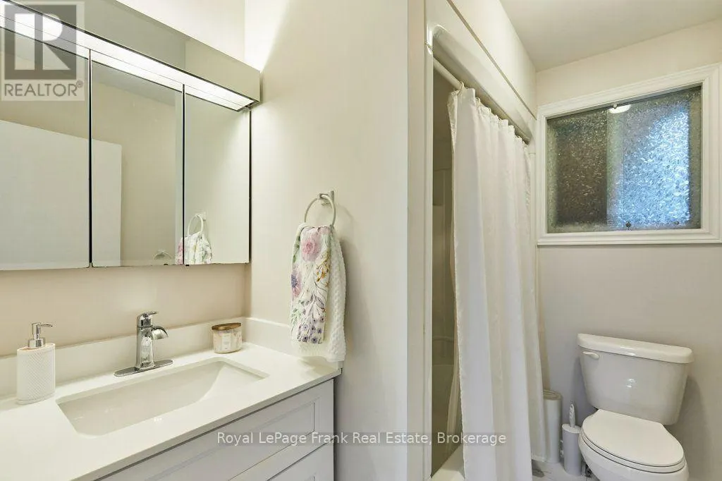 15111 SIMCOE STREET