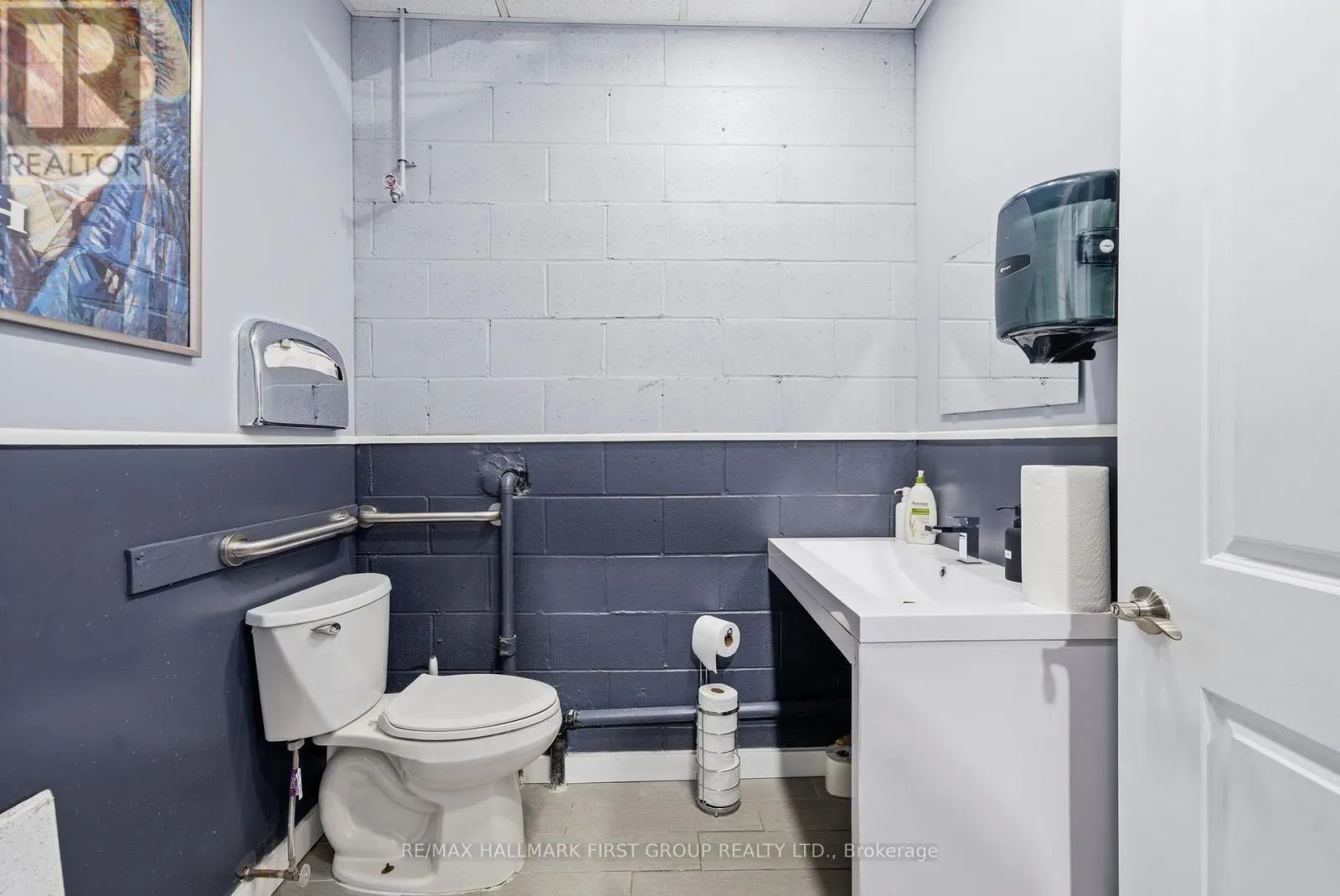 #4 - 1730 MCPHERSON COURT