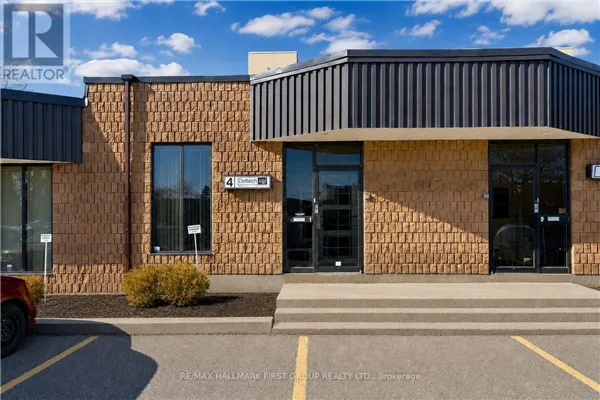 #4 - 1730 MCPHERSON COURT