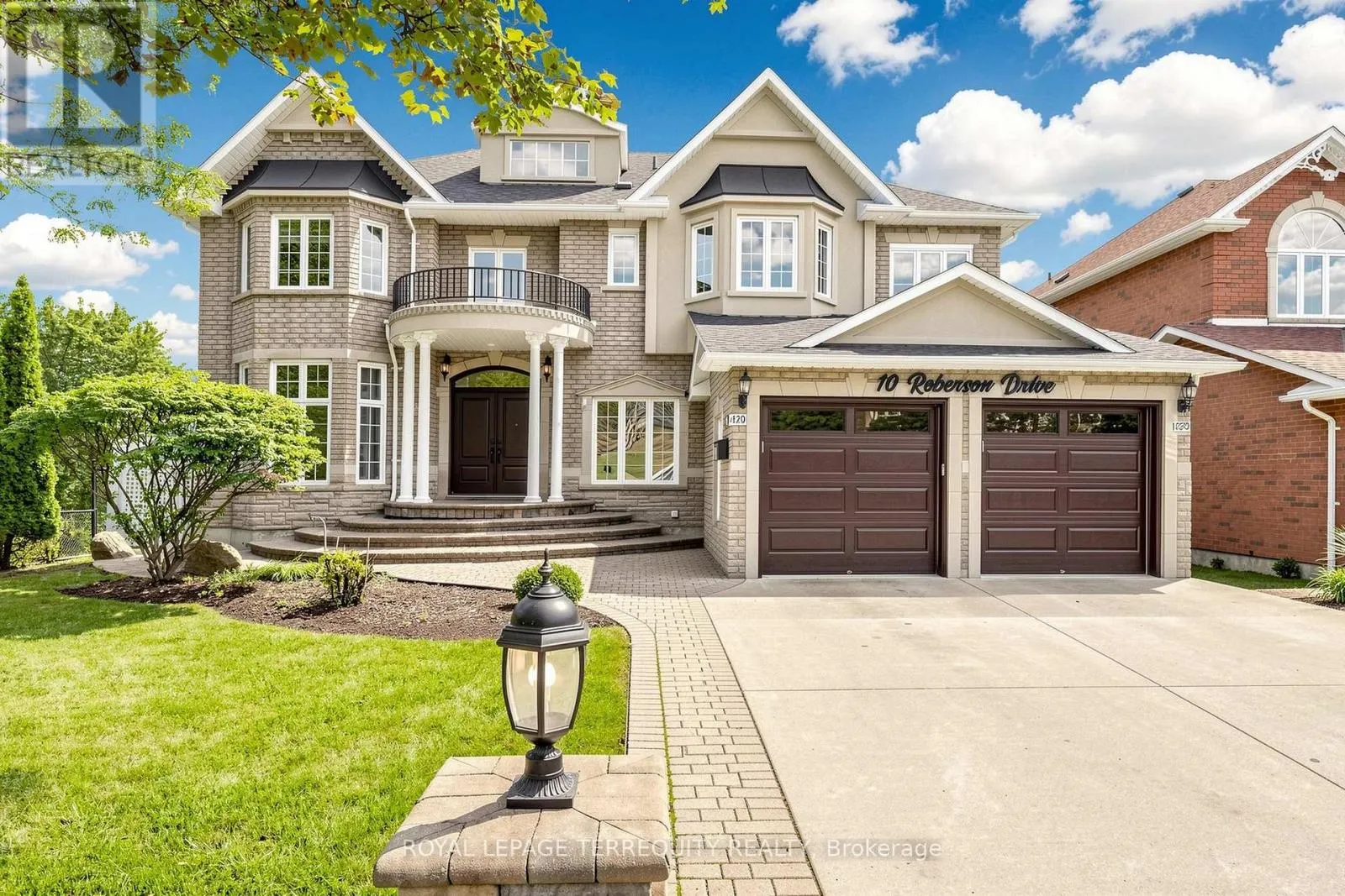 10 ROBERSON DRIVE