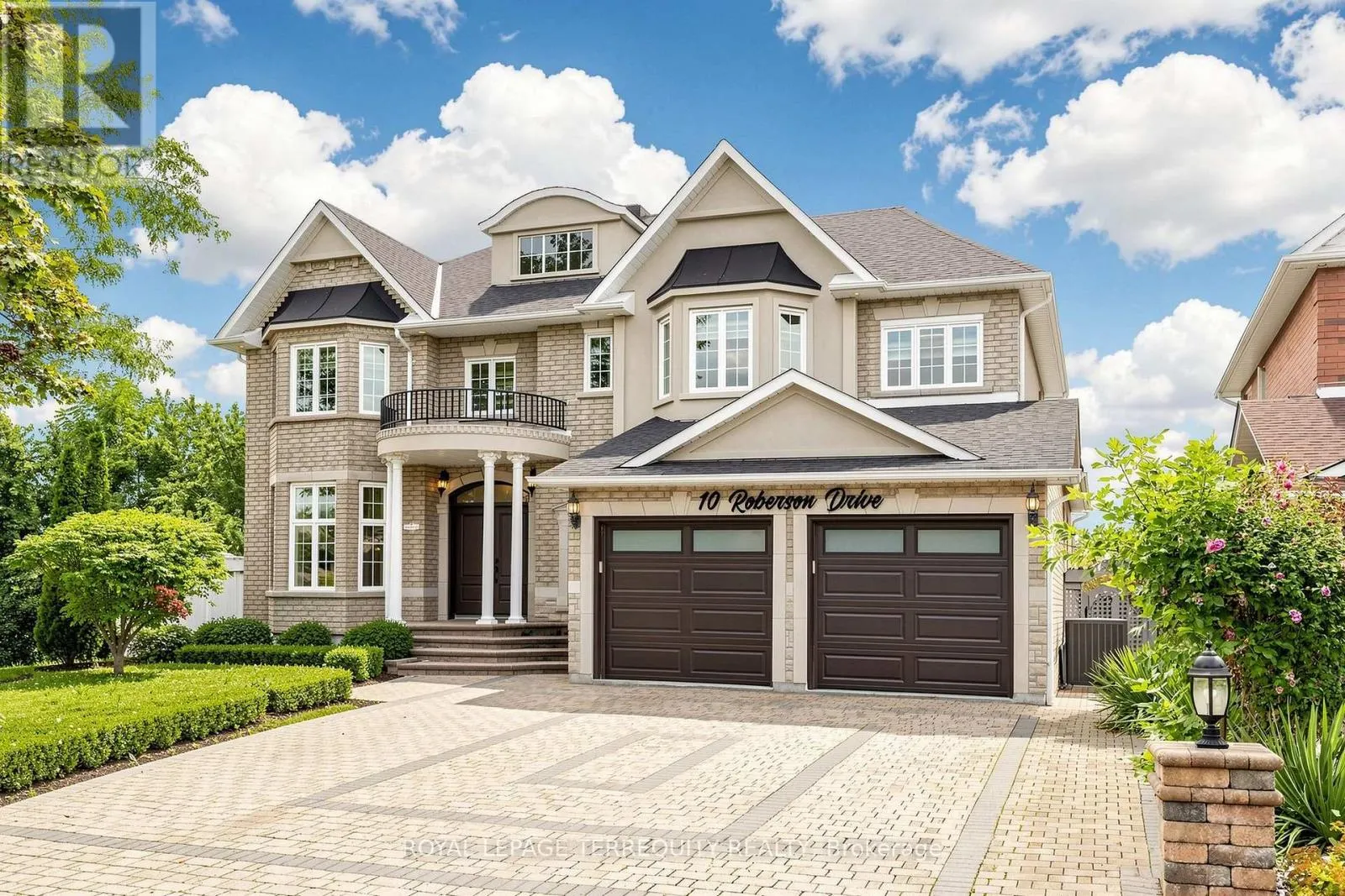 10 ROBERSON DRIVE