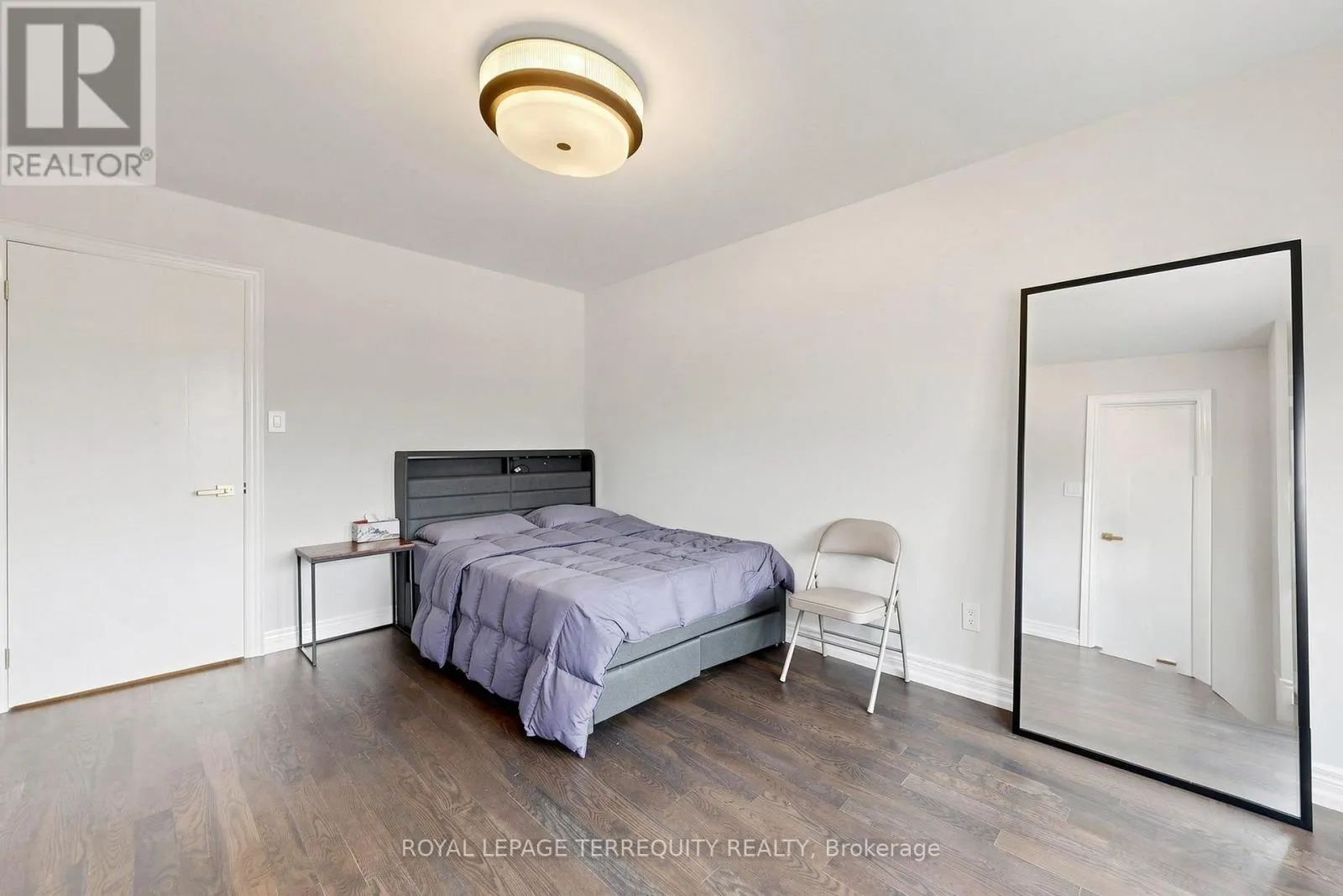 10 ROBERSON DRIVE