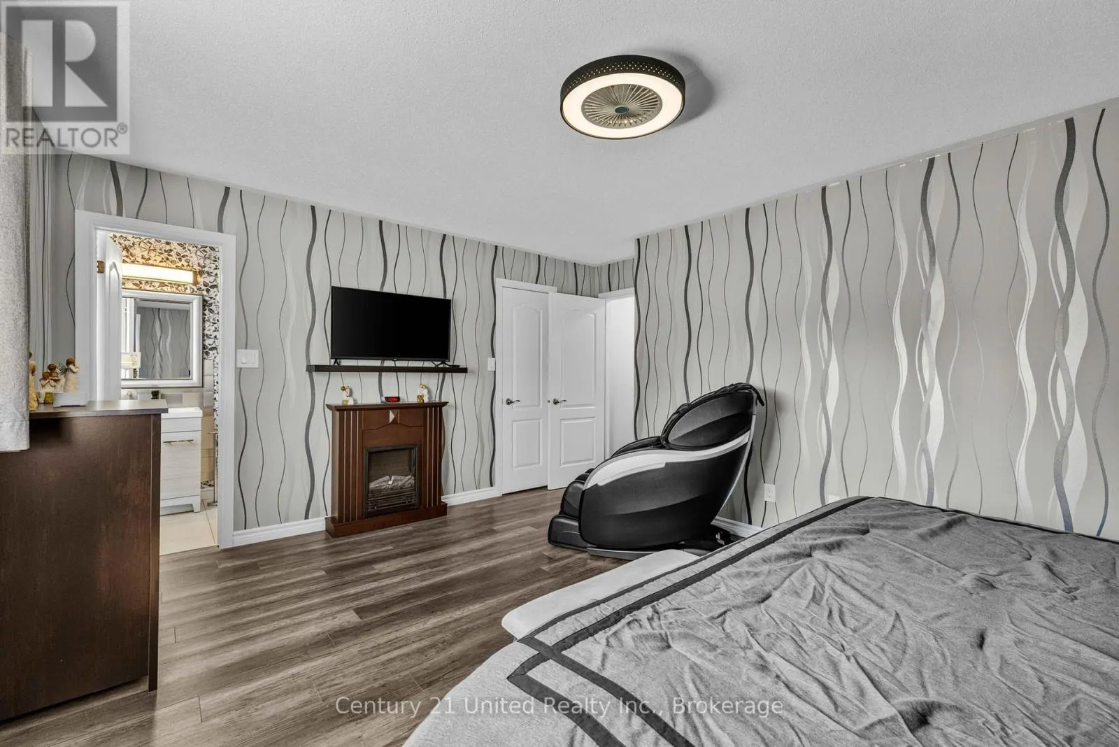 49 WATERVIEW LANE
