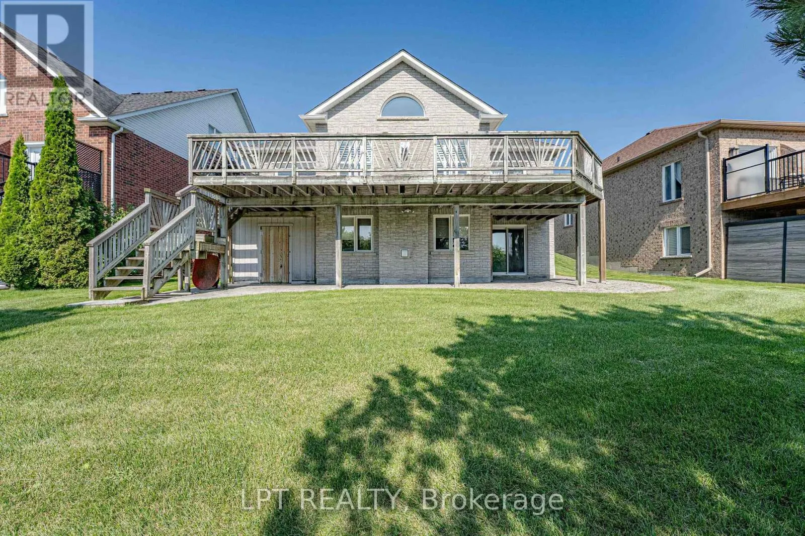 219 WATERBURY CRESCENT