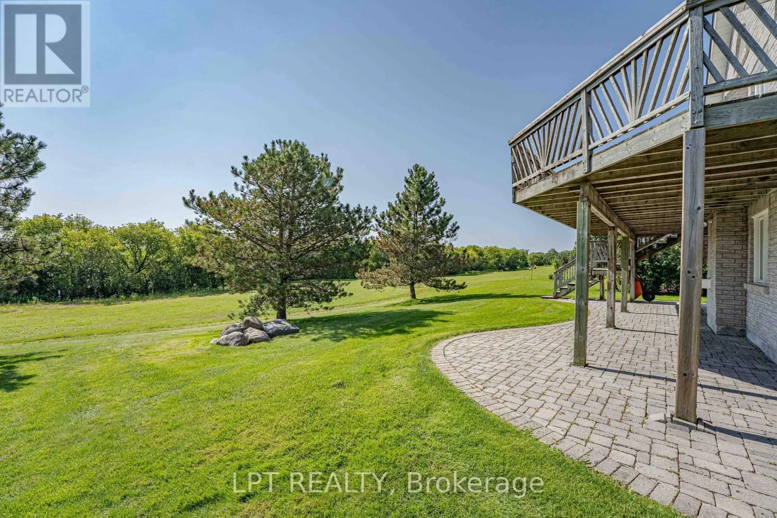 219 WATERBURY CRESCENT