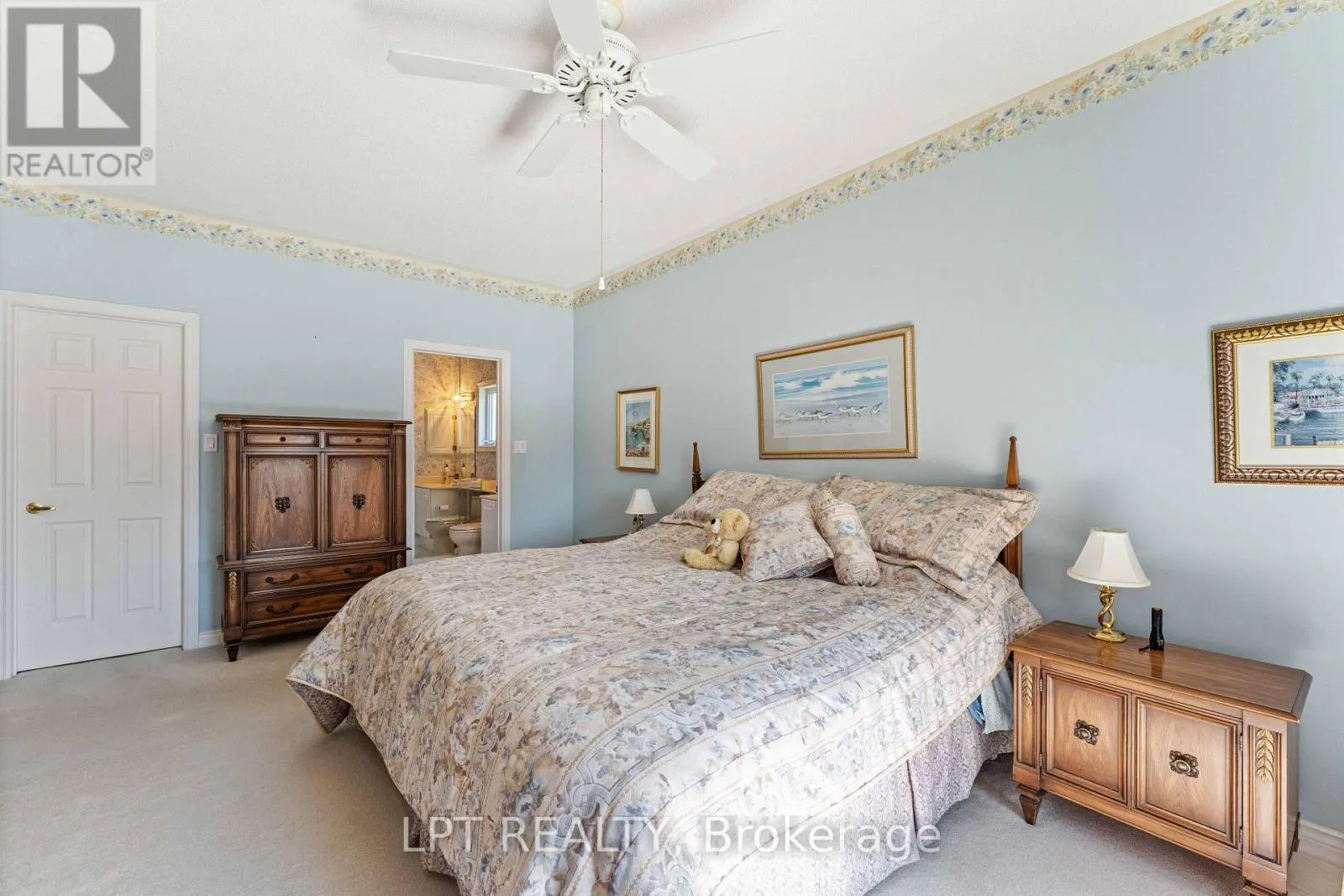 219 WATERBURY CRESCENT