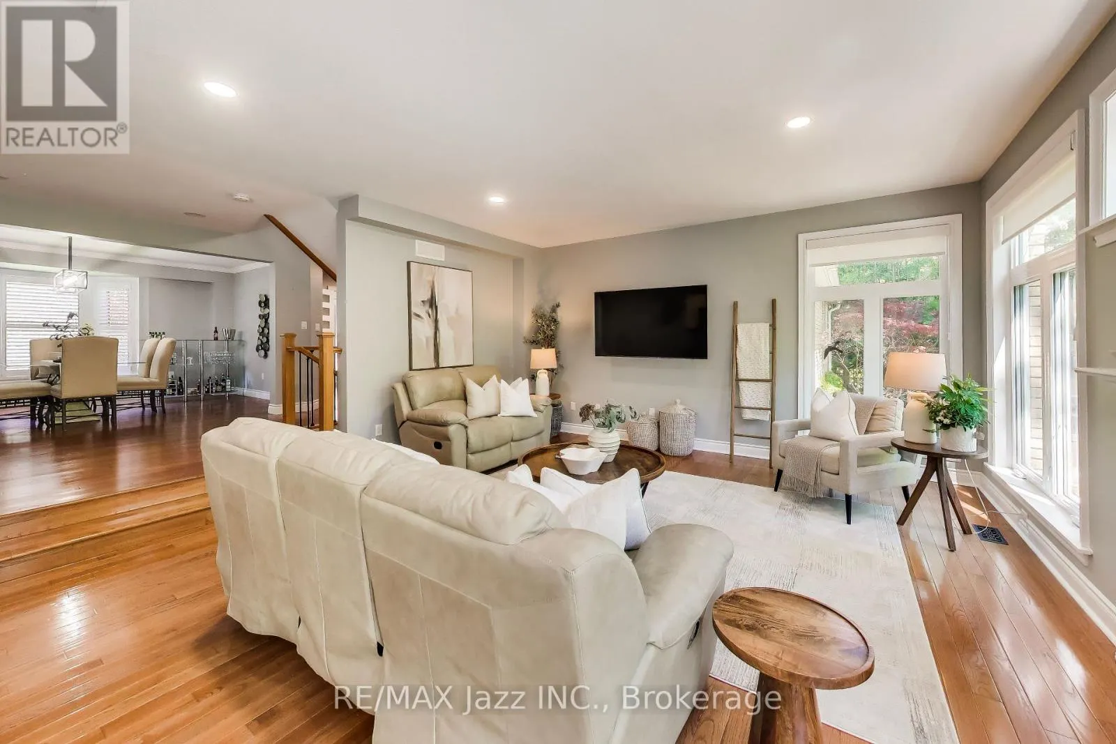 45 WINDSOR VALLEY PLACE