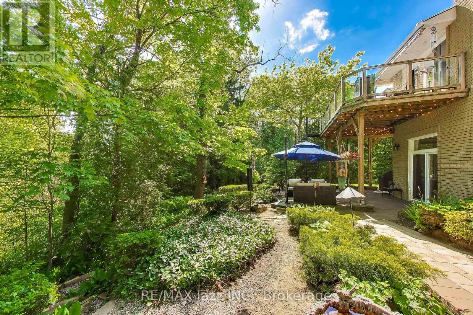 45 WINDSOR VALLEY PLACE