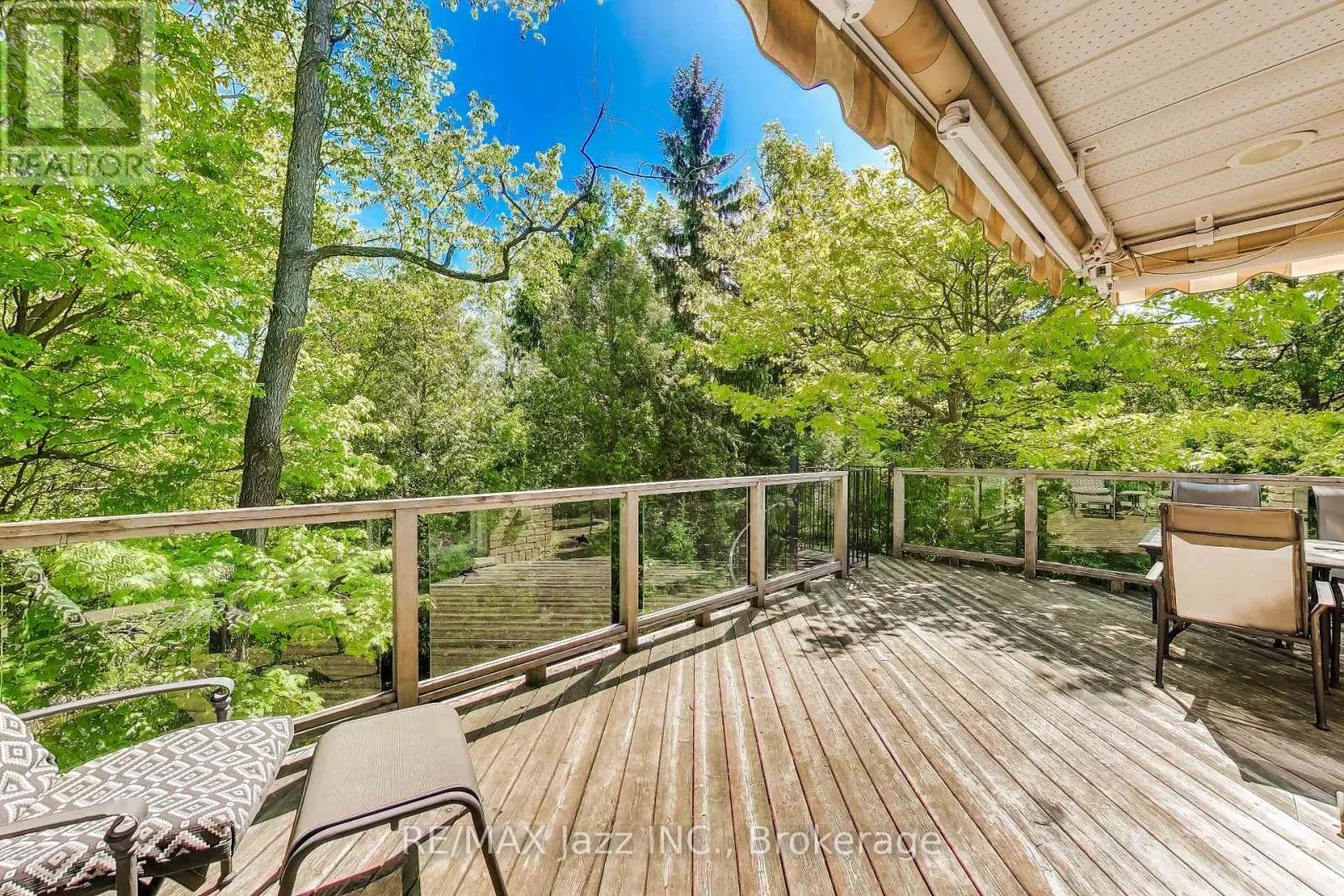 45 WINDSOR VALLEY PLACE