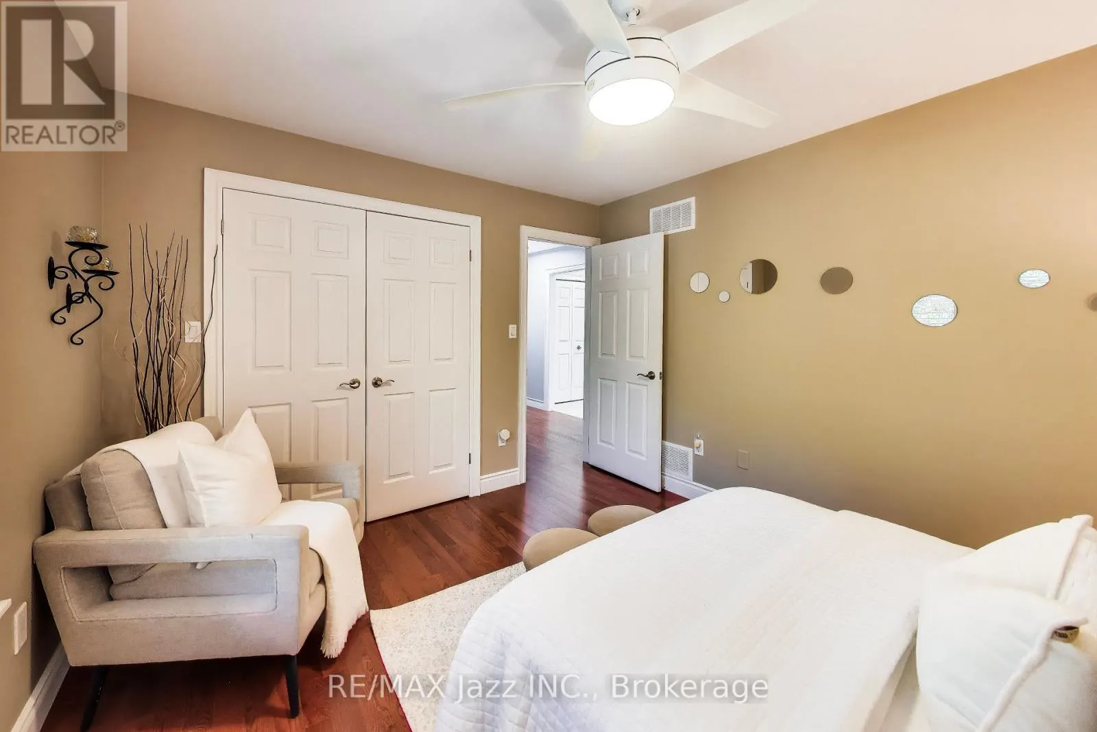 45 WINDSOR VALLEY PLACE