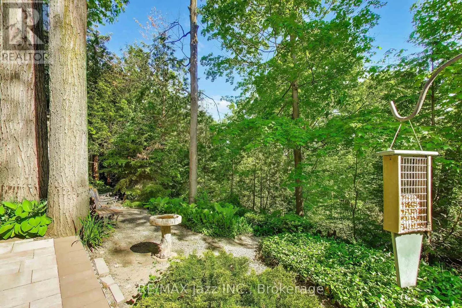 45 WINDSOR VALLEY PLACE