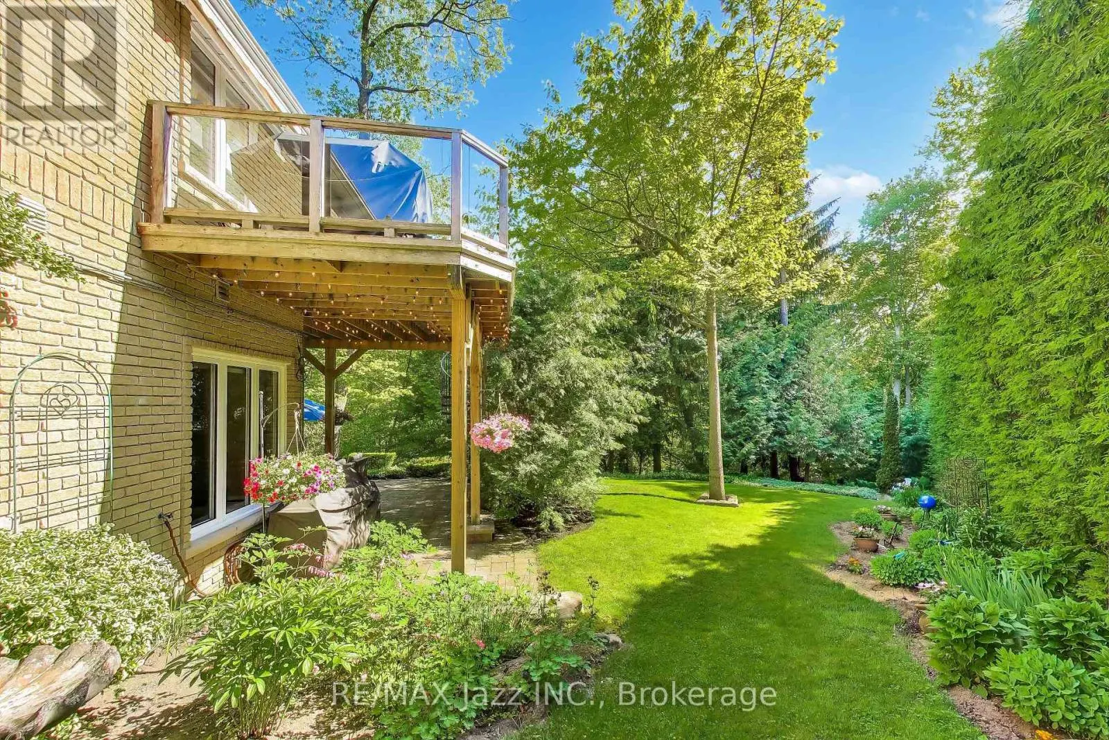 45 WINDSOR VALLEY PLACE