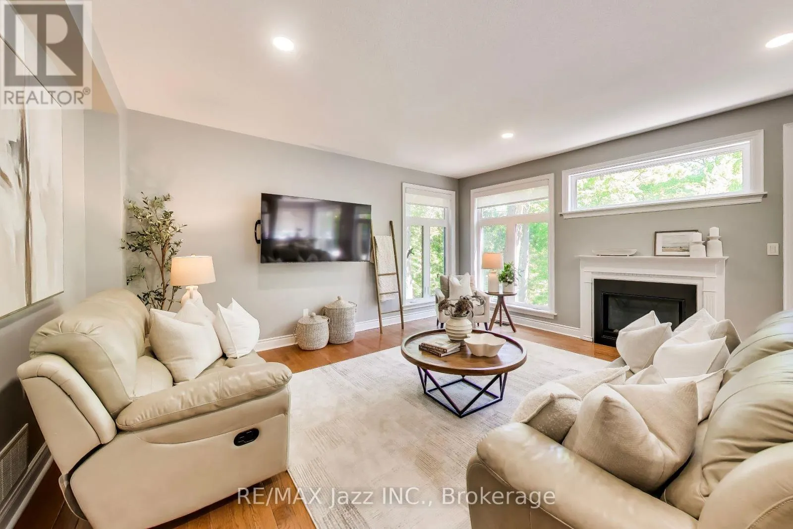 45 WINDSOR VALLEY PLACE