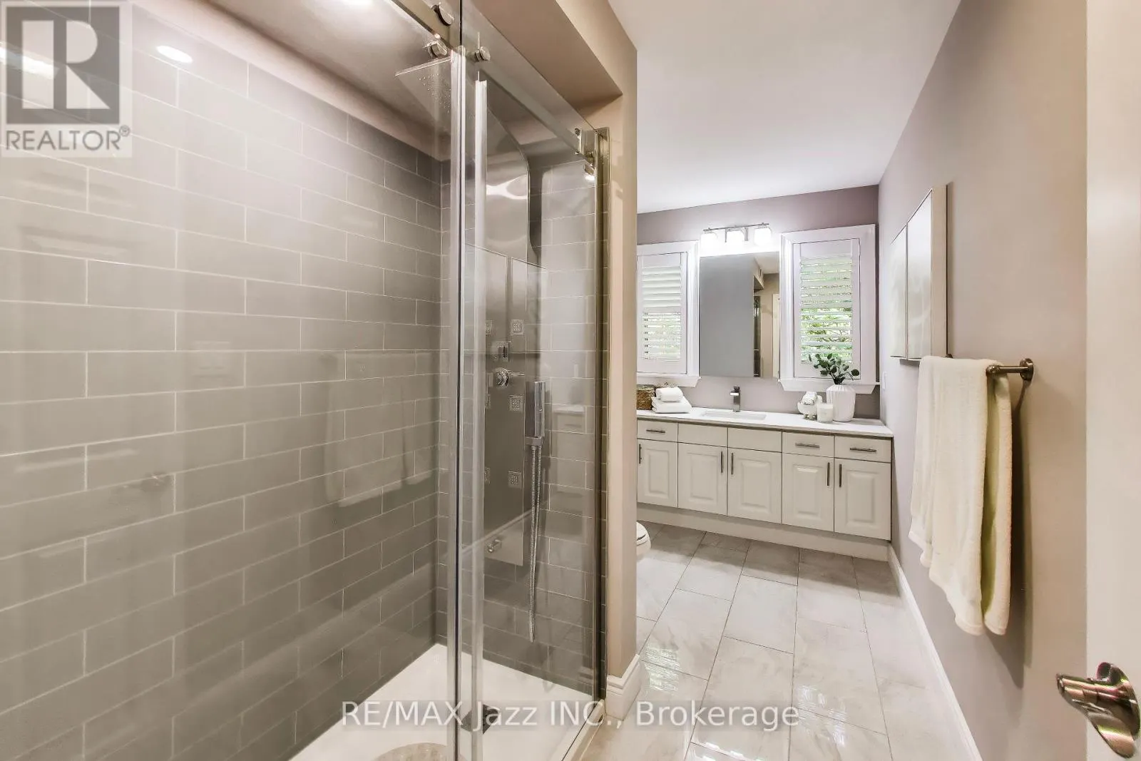 45 WINDSOR VALLEY PLACE