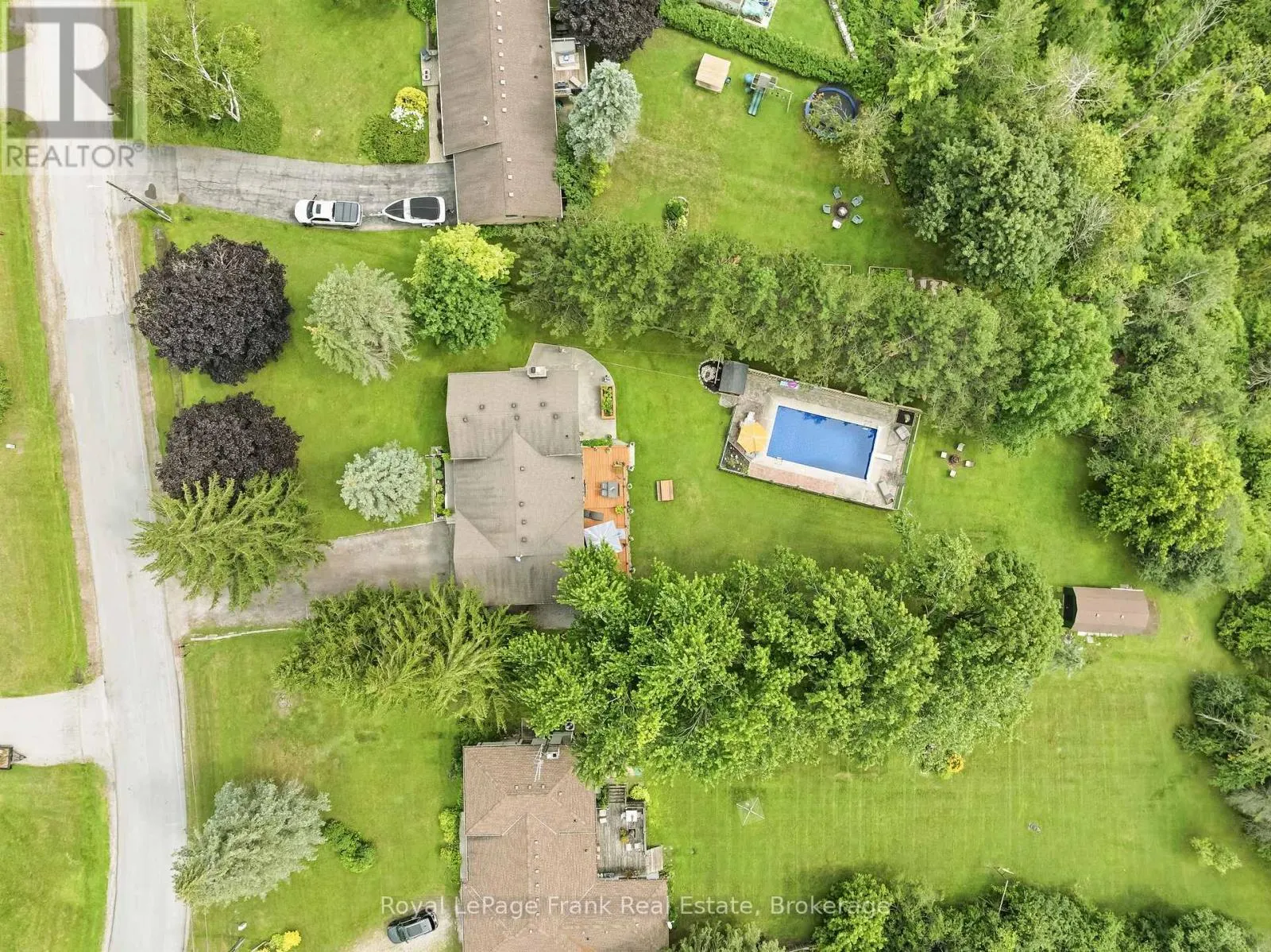 32 JACOBSEN BOULEVARD