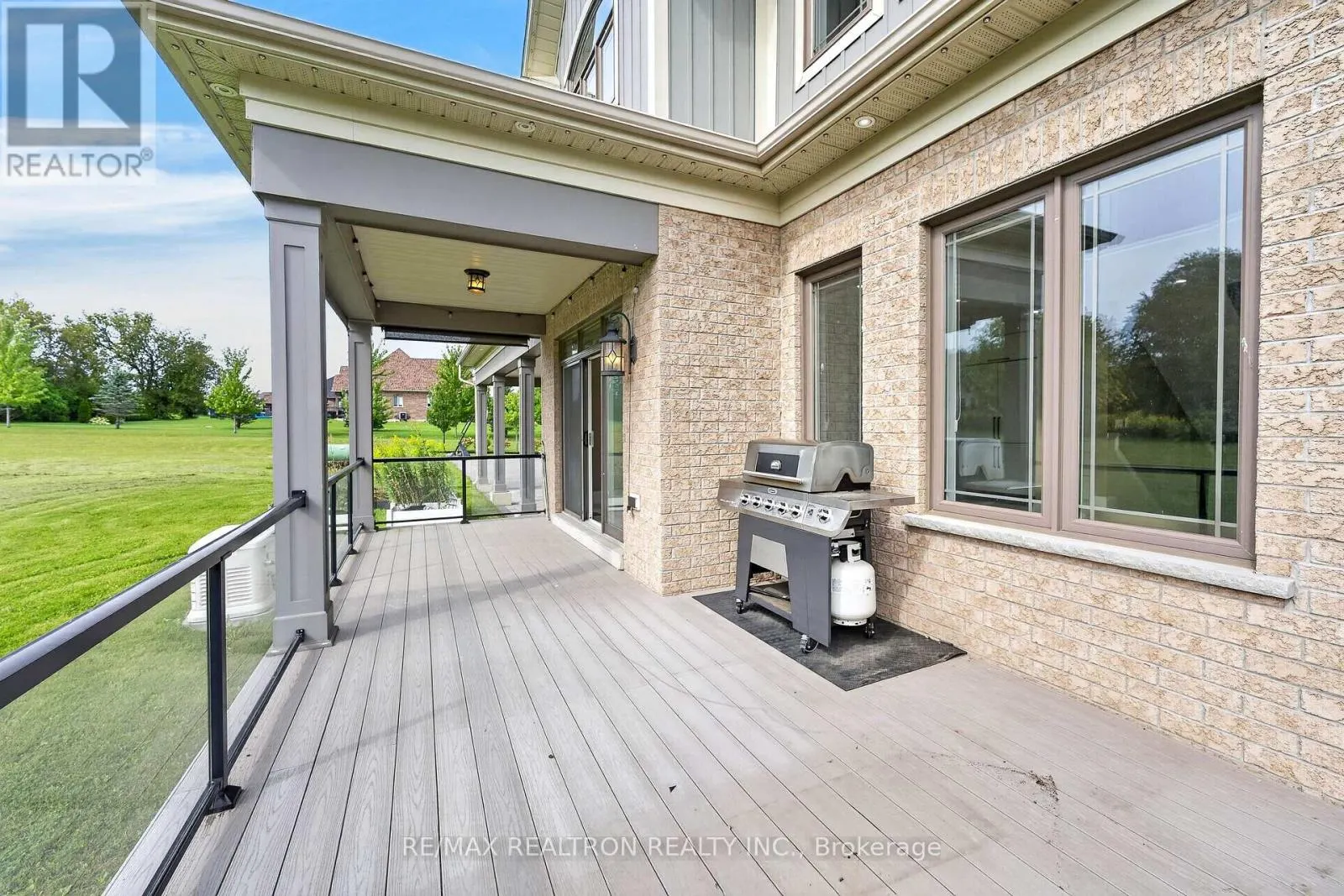57 LIONEL BYAM DRIVE