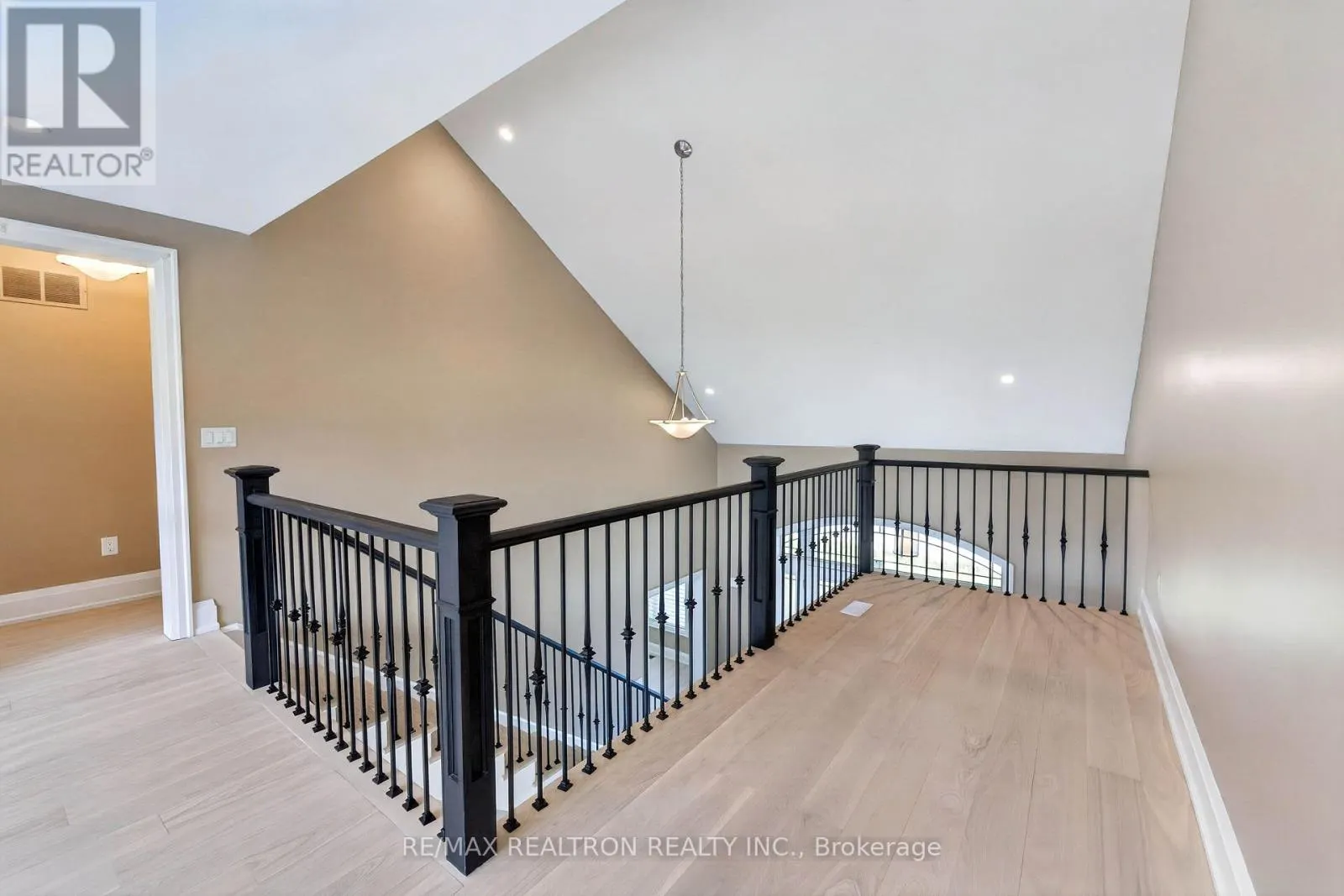 57 LIONEL BYAM DRIVE