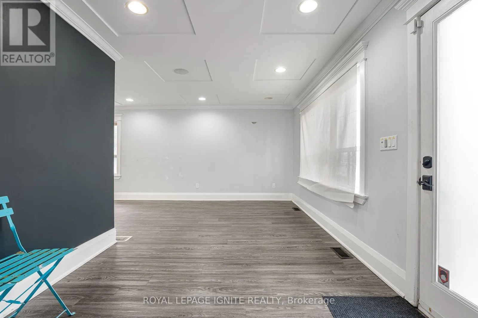 951 SIMCOE STREET N