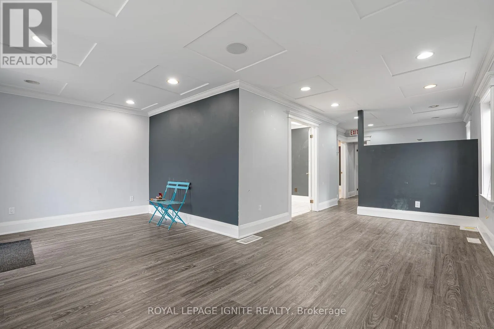 951 SIMCOE STREET N