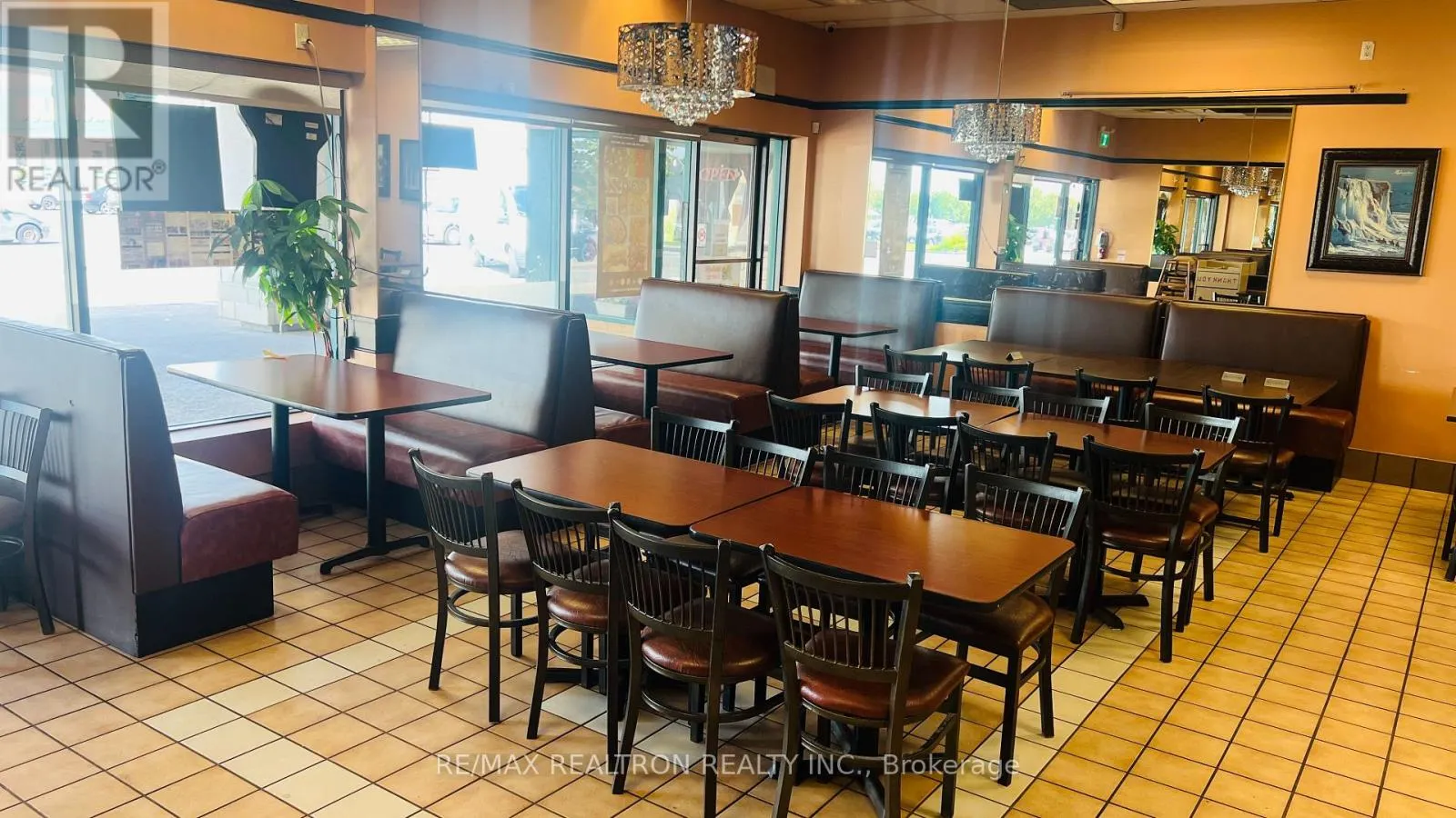 8 - 475 WESTNEY ROAD